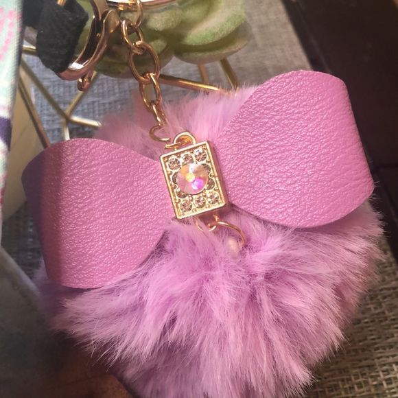 #84a NWOT Swarovski Crystal Bag & Lavender Pom Pom Keychain 👛☯️ *one of a kind* - Picture 6 of 17